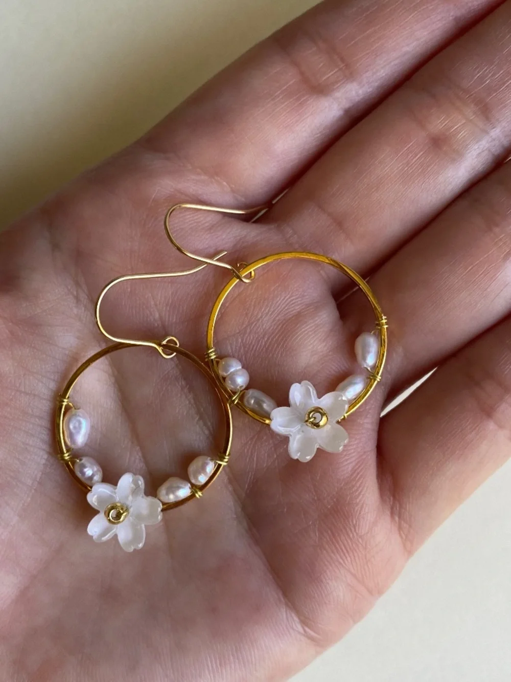 Handmade 🌸handmade 🌸white